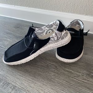 Women’s HeyDude Wendy Shoes